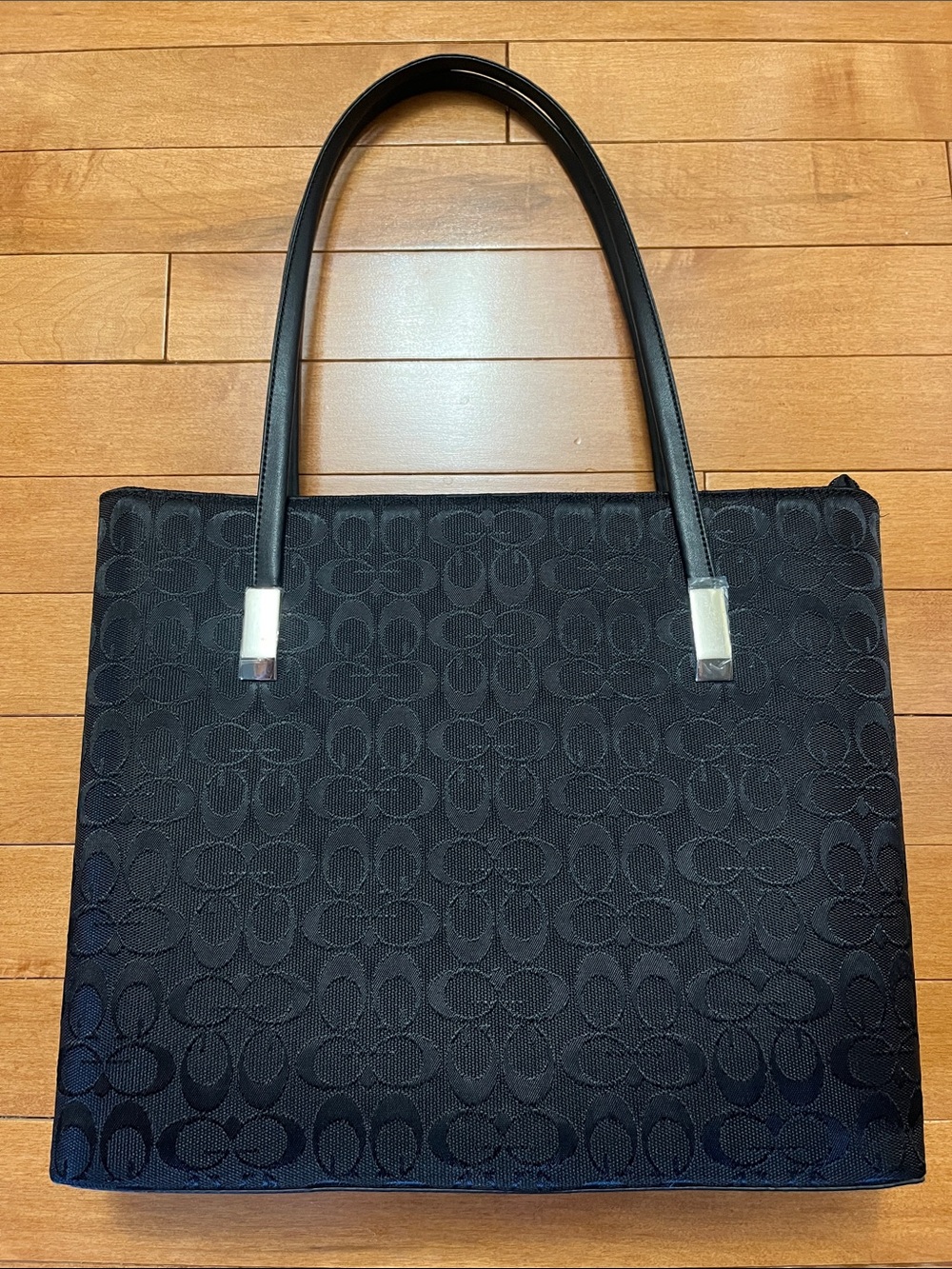New Elegant Black Gucci Tote with Leather Handles